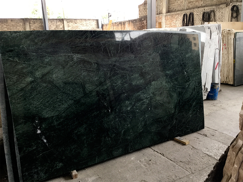 Slab polish Verde Maya